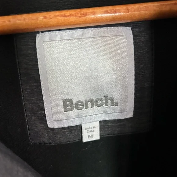 Bench Utility Jacket - Picture 2 of 3
